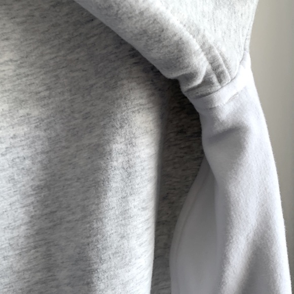 LULULEMON Heathered Gray/White On The Double Pullover size 8 - Picture 10 of 13
